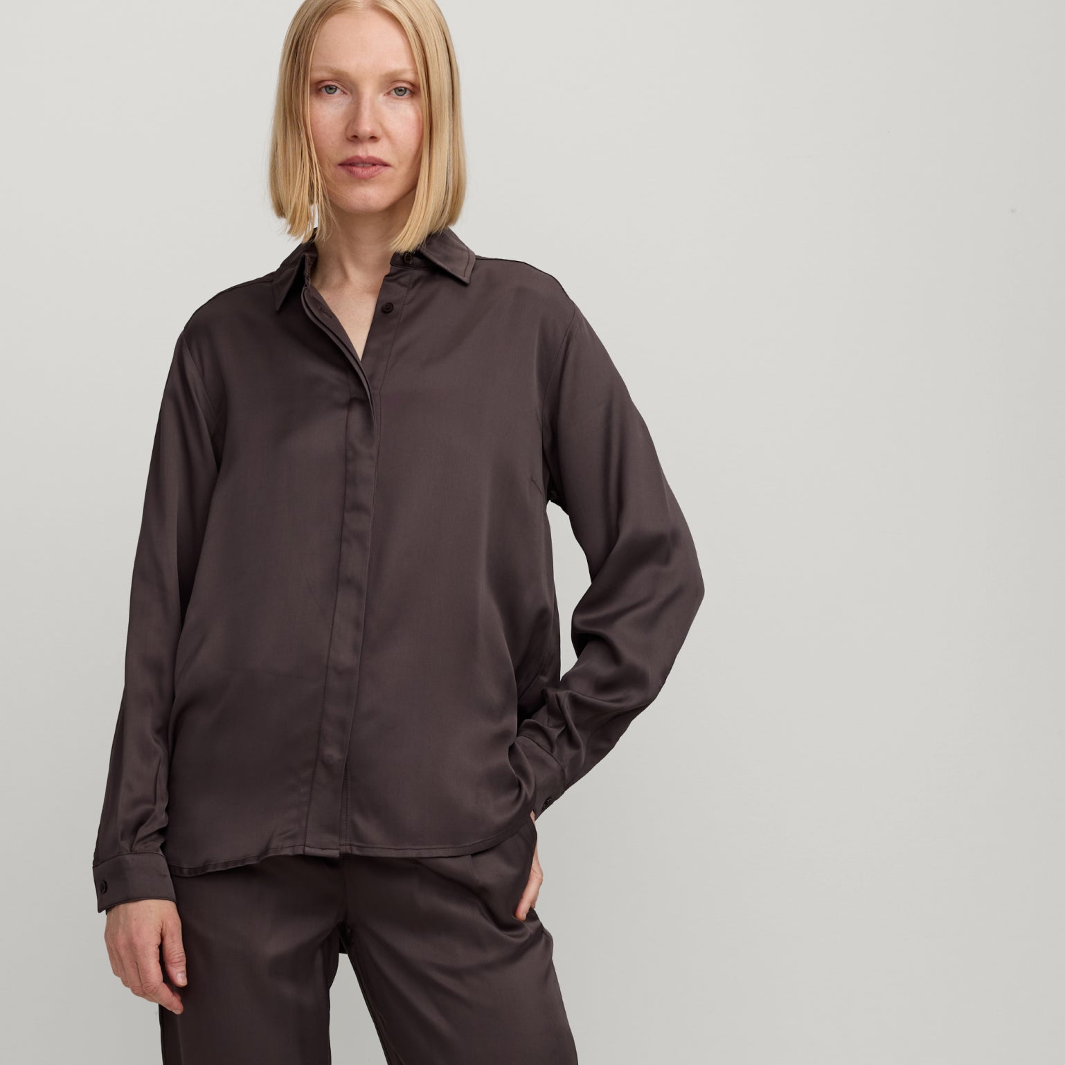Women's Shirts & Blouses