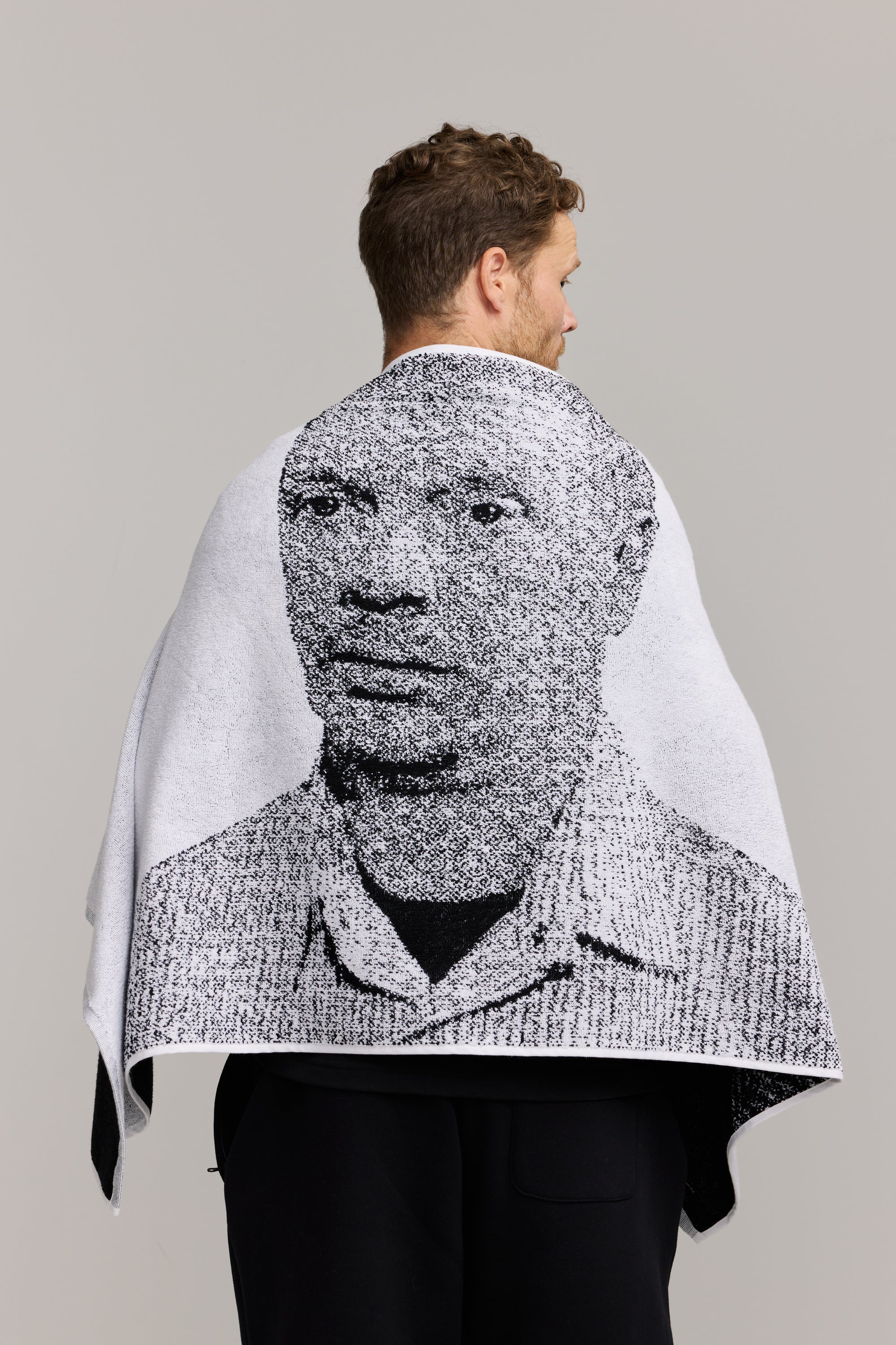 Tonni Towel