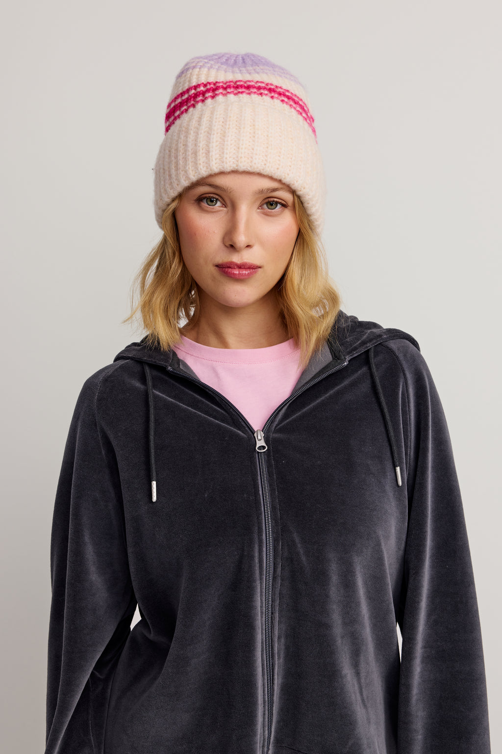 Anne Zip Hoodie