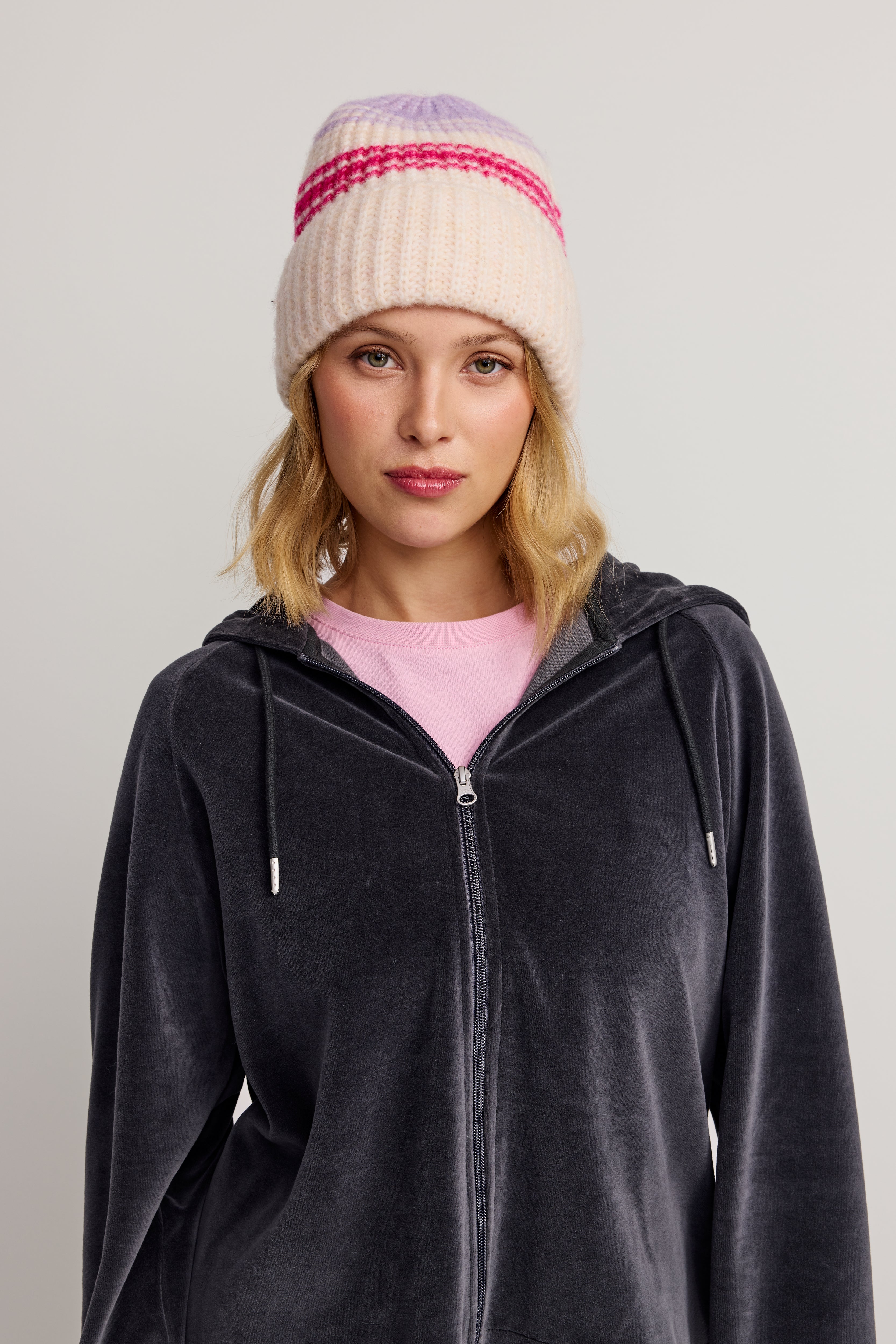 Anne Zip Hoodie