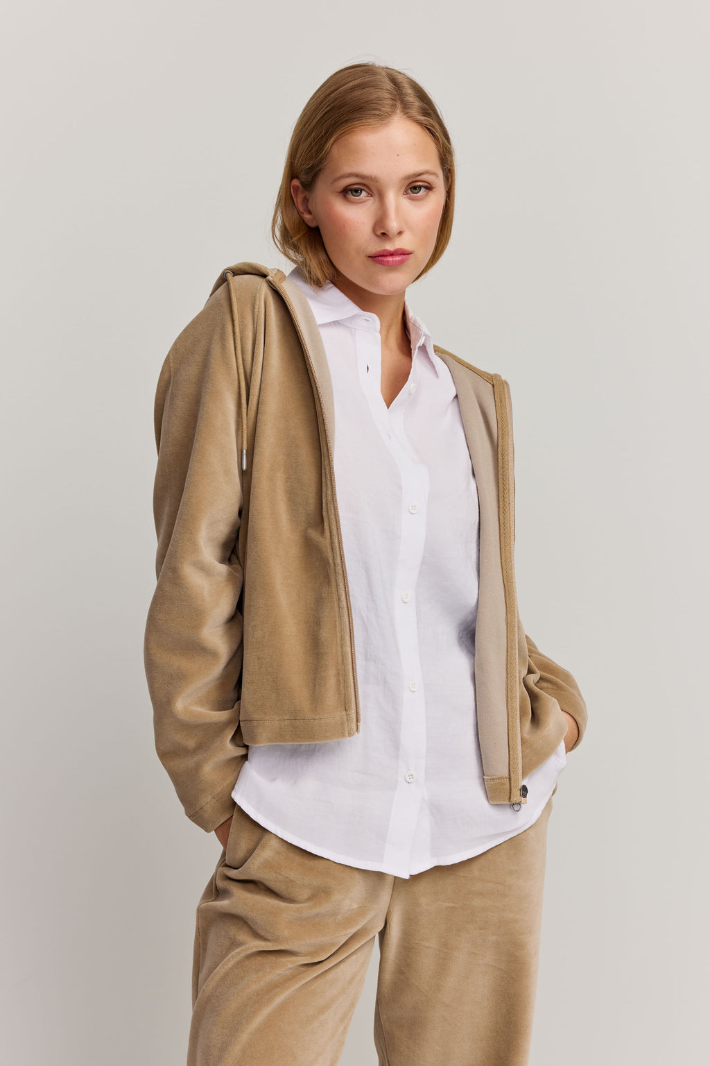 Anne Zip Hoodie