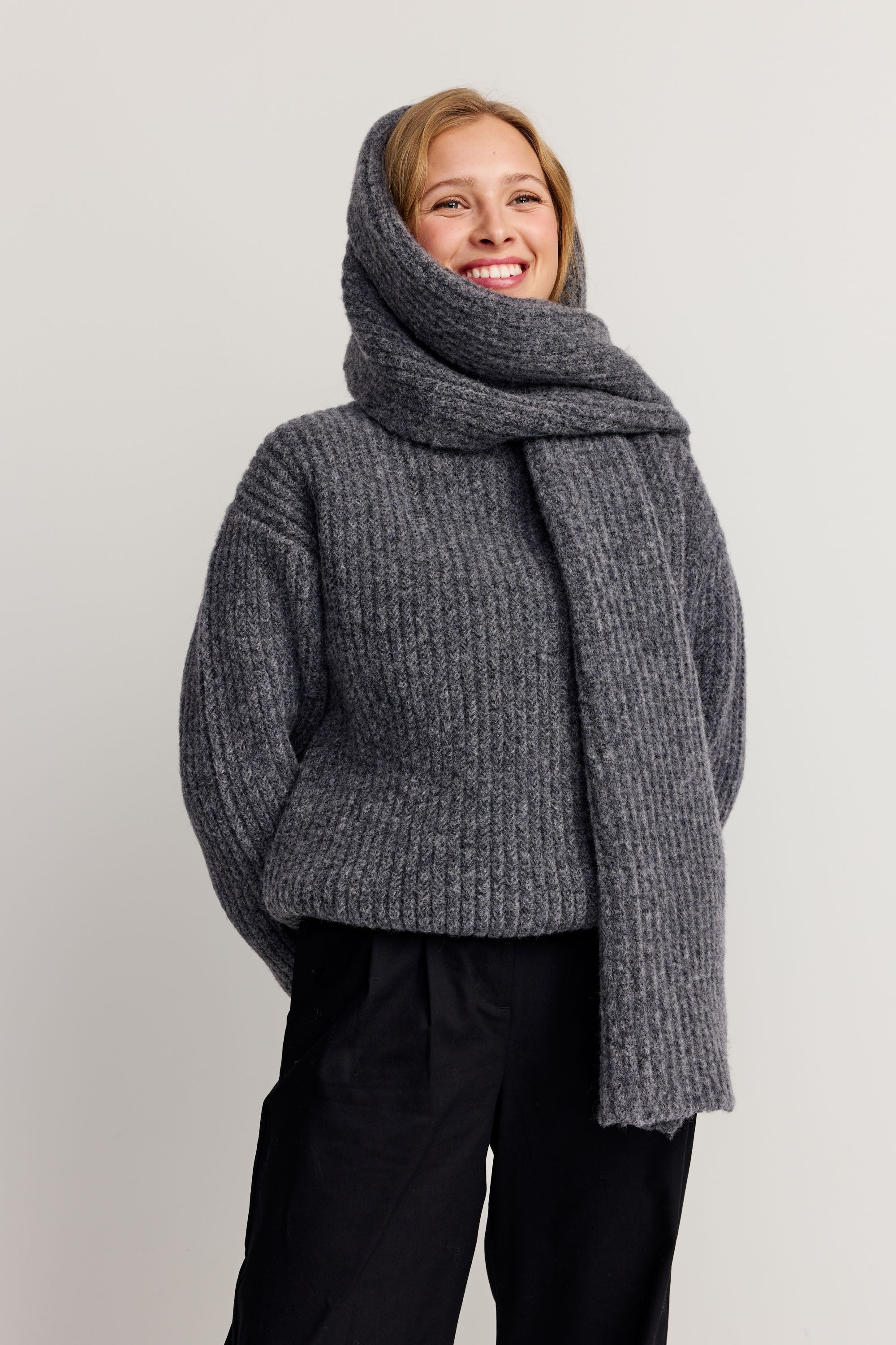Linnea Scarf