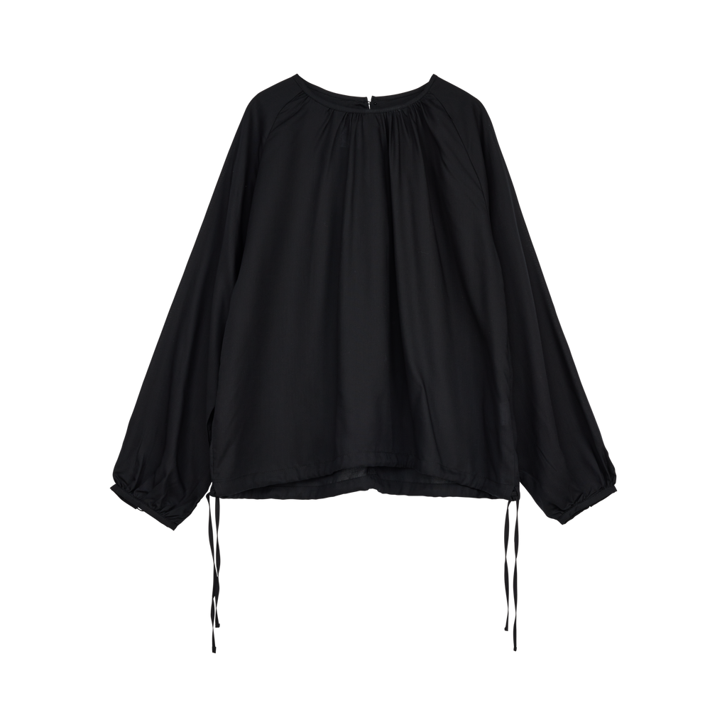 W60076_999_XXL; W60076_999_M; W60076_999_L; W60076_999_XL; W60076_999_XS; W60076_999_S; Makia Iines Blouse  /  